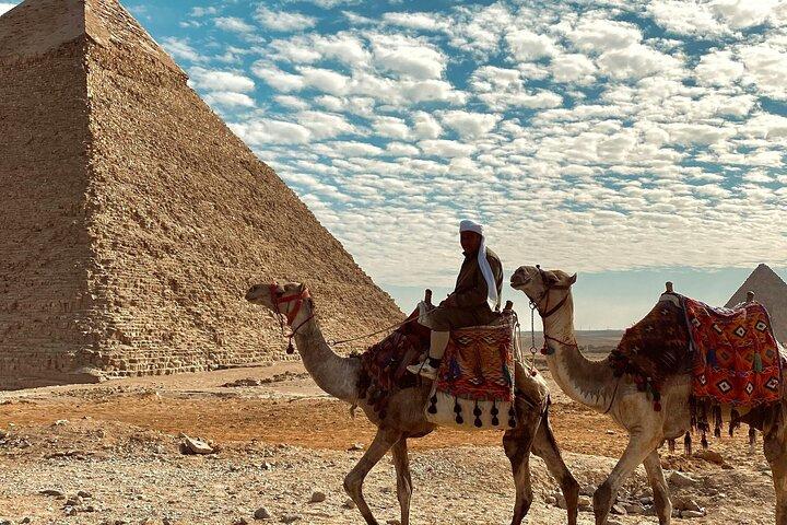 Pyramids Desert Horse Ride: Sunrise or Sunset Adventure