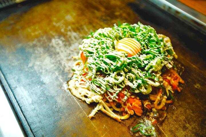 Osaka 2 Hour Local Street Food Tour in Dotonbori and Namba