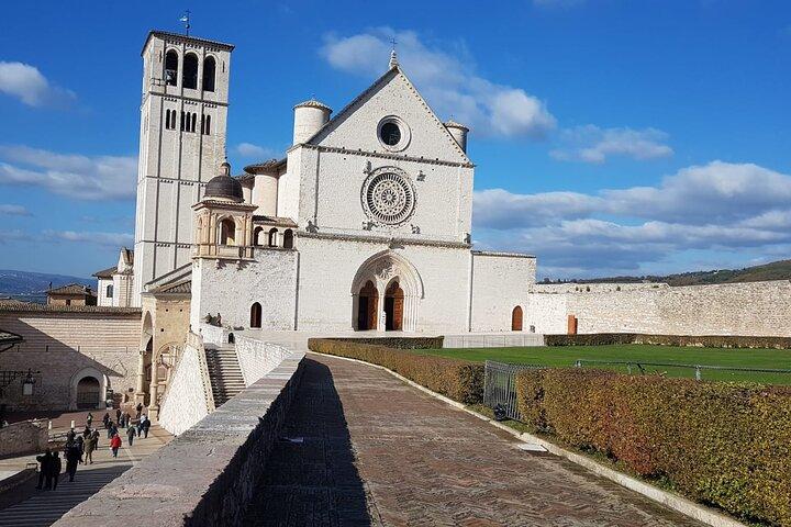 From Florence: Assisi and Orvieto Full-Day Small Group Tour
