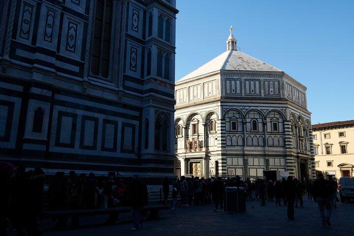 Florence: Accademia Gallery and City Center Private Walking Tour