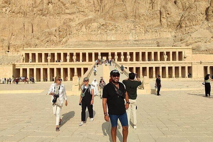 From Cairo to Luxor private full day tour by Plane