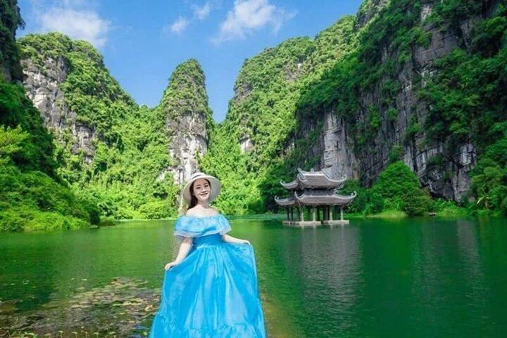 Ninh Binh Tour: Trang An, Hoa Lu Ancient Capital, Bai Dinh Pagoda