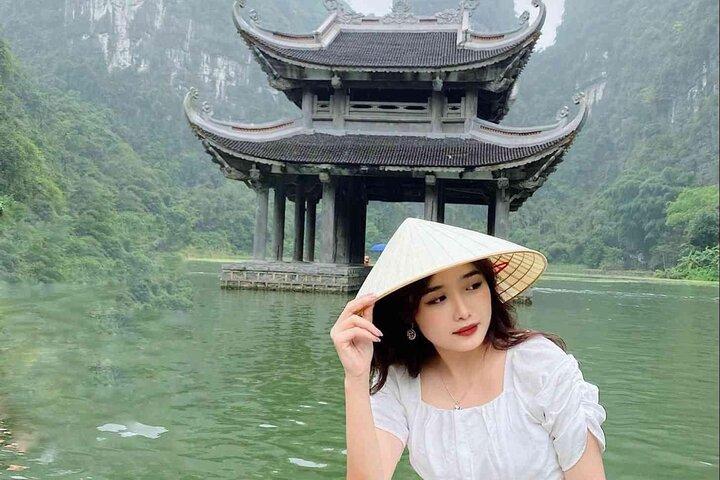 Ninh Binh Tour: Trang An, Hoa Lu Ancient Capital, Bai Dinh Pagoda