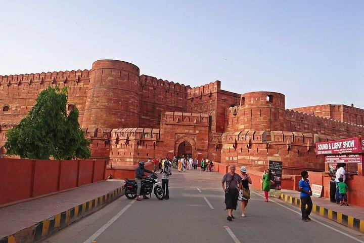 Agra Taj Mahal and Mausoleum Tour with Guide