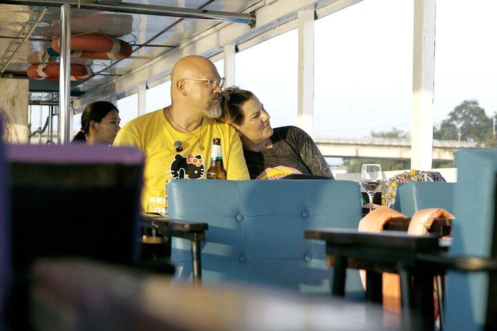 Unique and Scenic Slow Boat Tour from Ayutthaya to Bangkok 4.5 Hr