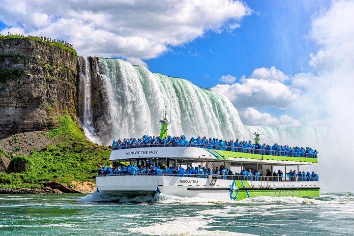Niagara Falls Evening Illumination Tour with Boat Ride & Cave