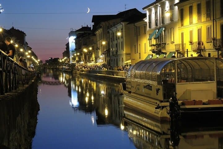 Private Milan Night Lights & Landmarks Tour