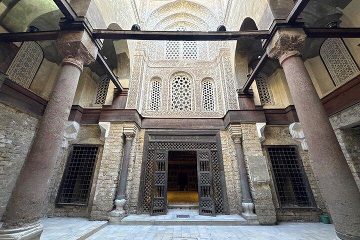 Old Cairo Gems: El Moez Street, Khan ElKhalili, Al Azhar Mosque