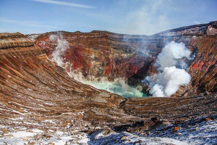 Kumamoto Castel, Mount Aso and Kusasenrigahama Tour from Fukuoka