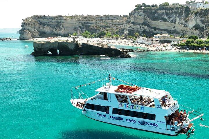 Boat tour Tropea Capo Vaticano aperitif and snorkeling afternoon