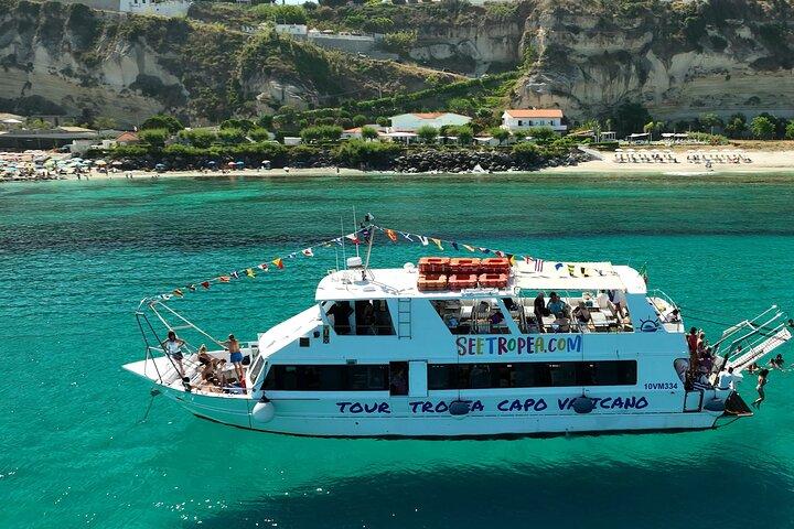 Boat tour Tropea Capo Vaticano aperitif and snorkeling afternoon