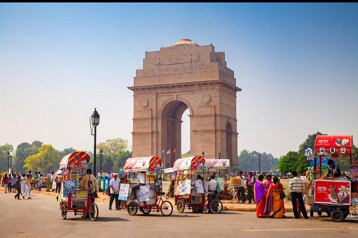 Private Full Day Old and New Delhi City Tour by Car