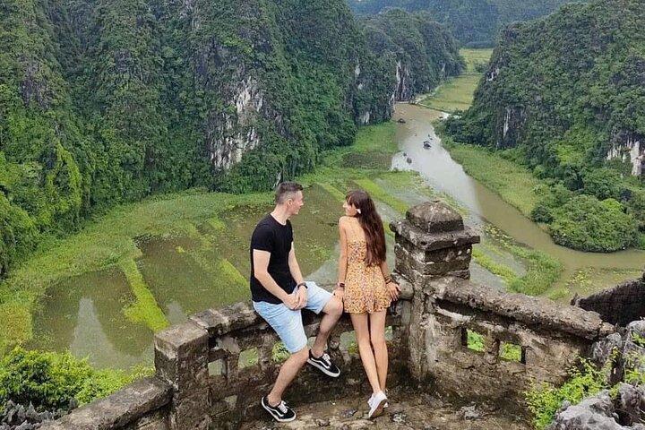 Hanoi Luxury Private Tour Mua Cave, Local family, Trang An,Hoa Lu