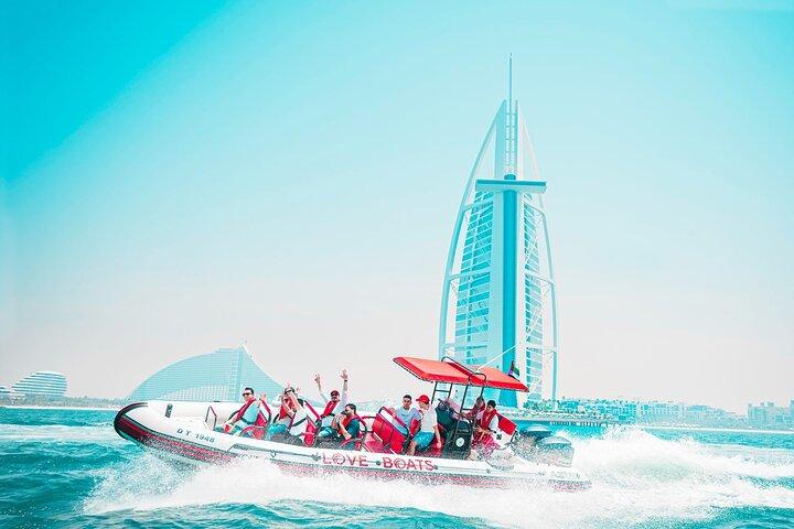 Dubai Love Boat Sightseeing Tour