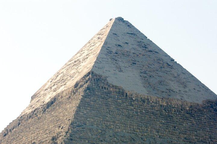 Guided Tour of the Giza Pyramids and Egyptian Museum