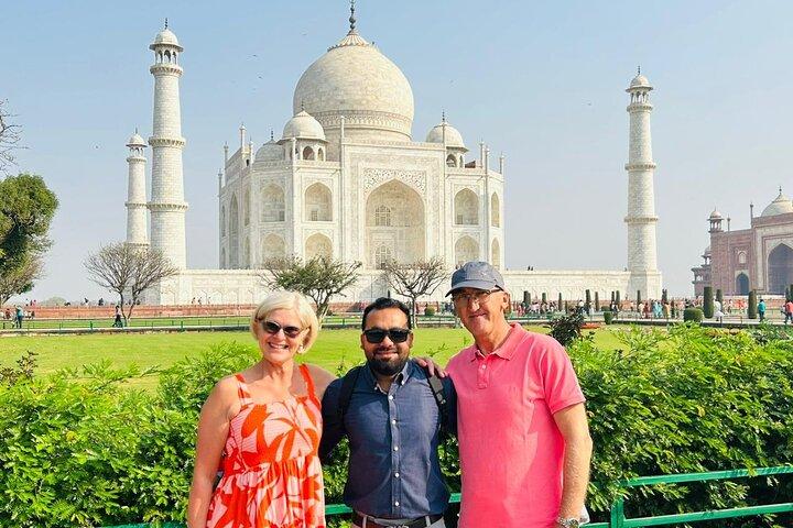 Taj Mahal & Agra Tours – Multiple Options from Delhi or Agra