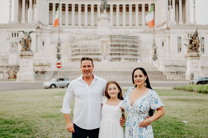 Private Photoshoot in Rome with a Local