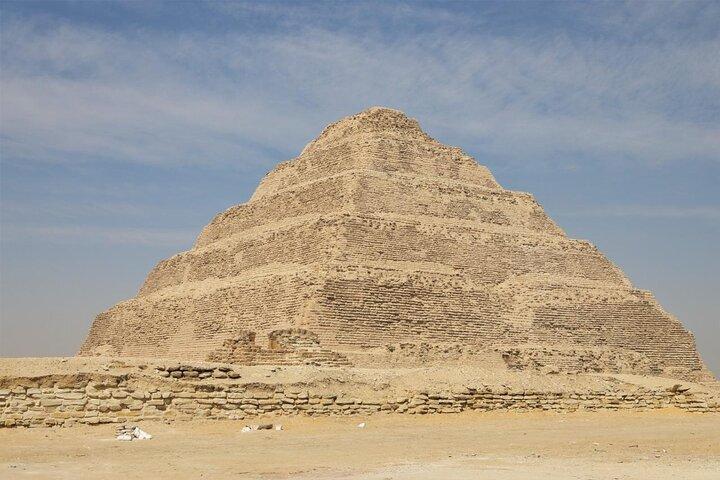 Saqqara, Dahshur & Memphis Private Tour – Red Pyramid + Lunch