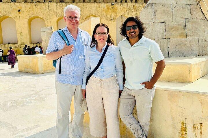Jaipur Private Full Day City Tour with Pick Up and Drop Off