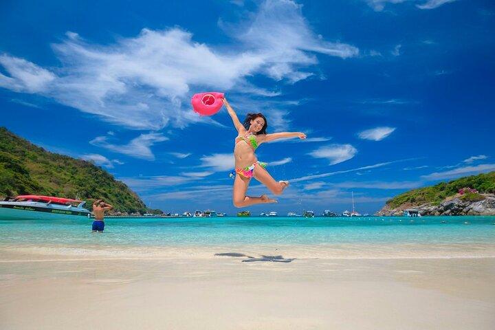 Coral Island and Kahung Beach by Speedboat