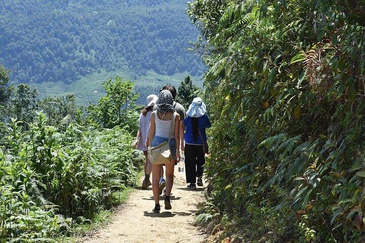 Sapa Bac Ha Market 2 Days 1 Night Exclusive Tour in hotel