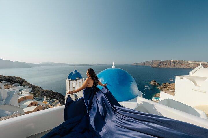 Flying dress Santorini photoshoot experience by Miami Dress Photo