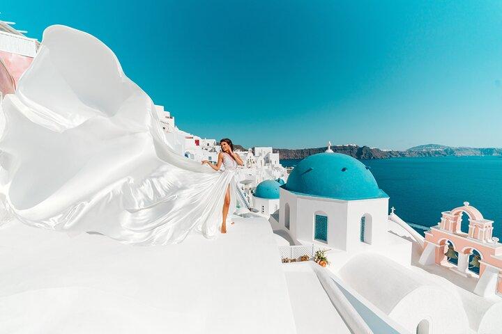 Flying dress Santorini photoshoot experience by Miami Dress Photo