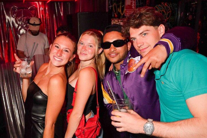 Miami Wynwood Pub Crawl: Complimentary Drinks & Club Entry