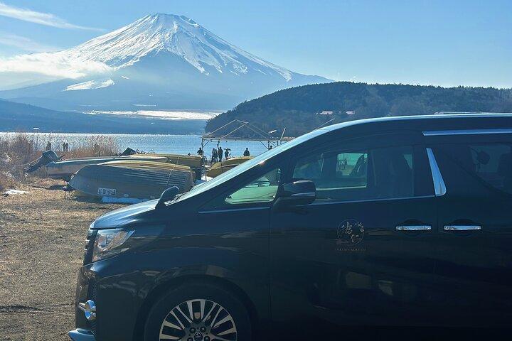 Mount Fuji (Mt. fuji) private tour by car with pickup from Tokyo