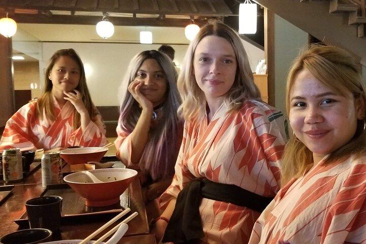 Tokyo: Hidden Harajuku, Shibuya, Shinjuku tour with Lunch