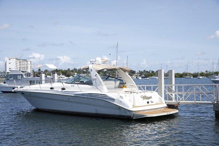 45 Ft Private Yacht Rental in Miami