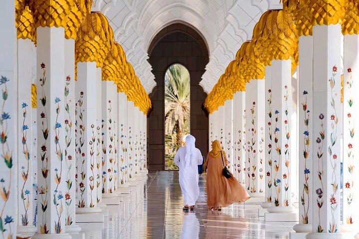 From Dubai Private Abu Dhabi Sheikh Zayed Grand Mosque Tour