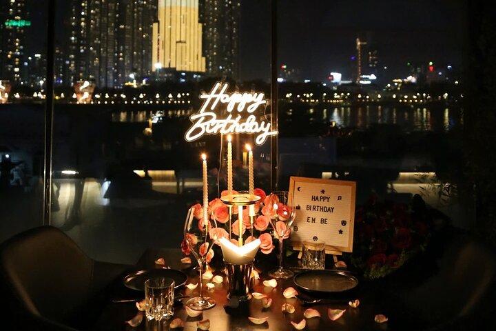 Romantic Honeymoon Dinner Tour With Sightseeing Cruise On River