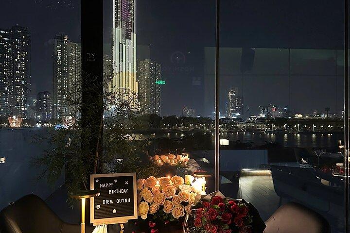 Romantic Honeymoon Dinner Tour With Sightseeing Cruise On River