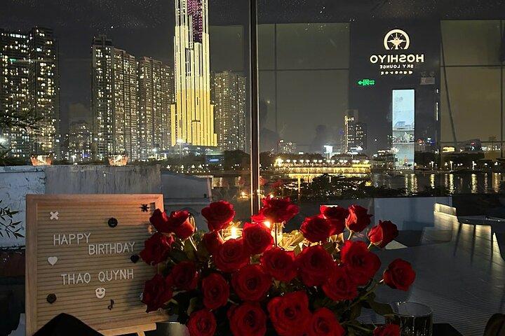 Romantic Honeymoon Dinner Tour With Sightseeing Cruise On River