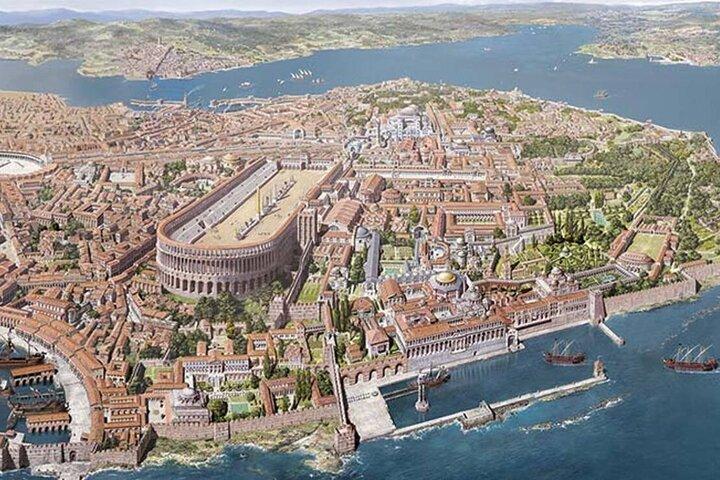 Istanbul Guided Topkapi and Grand Bazaar with Small Group