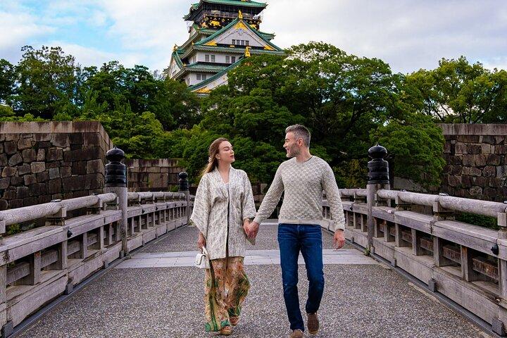 Iconic and Timeless Osaka Castle Private Photoshoot