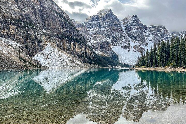 Lake Louise and Moraine Lake Small Group Half Day Tour