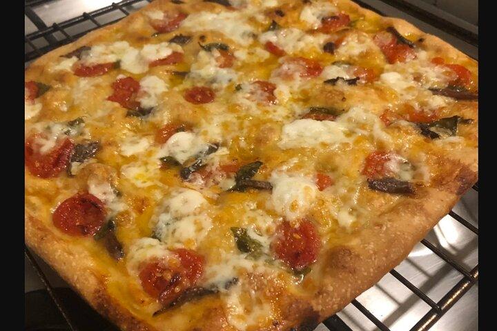 Traditional Pizza & Focaccia Cooking Class in Cortona