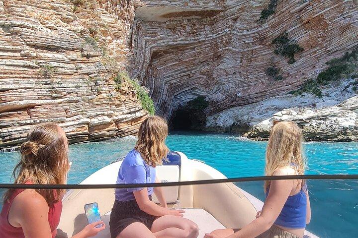 Speedboat Tour Swimming Snorkeling in Pigeon Cave Mirror Beach