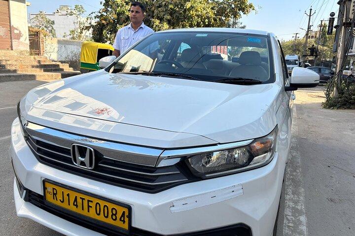 Udaipur Airport to Hotel One-Way Private Transfer in AC Vehicle