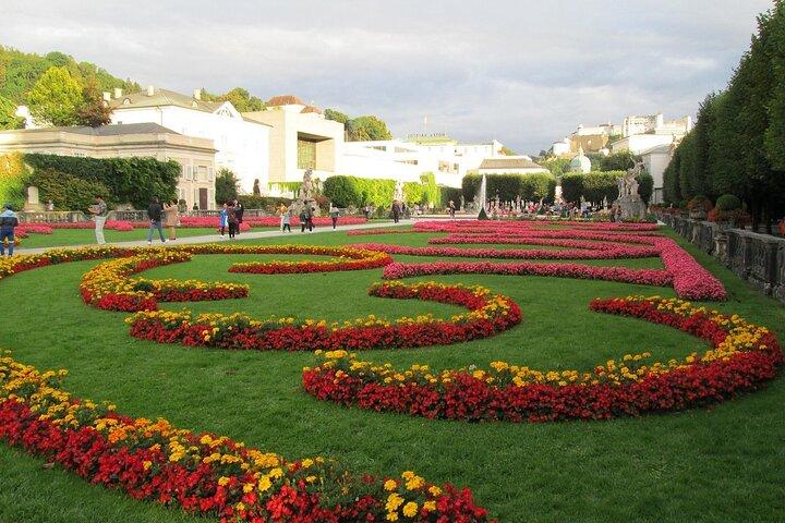 Austria Day Tour with Historic and Natural Sights