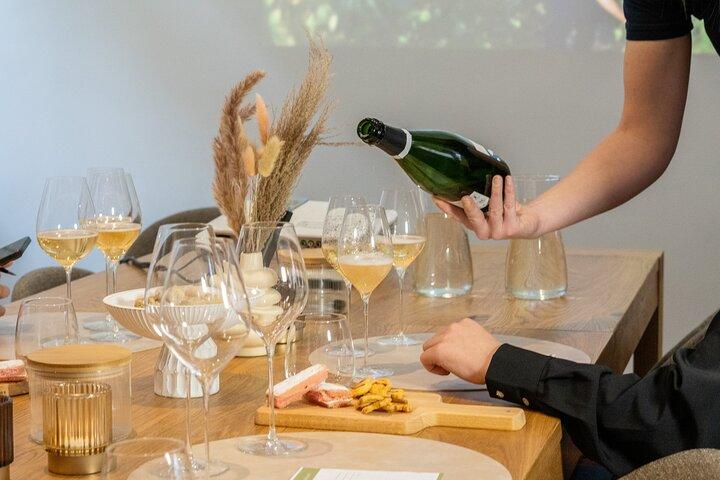 Reims: Morning Champagne Tasting & Workshop