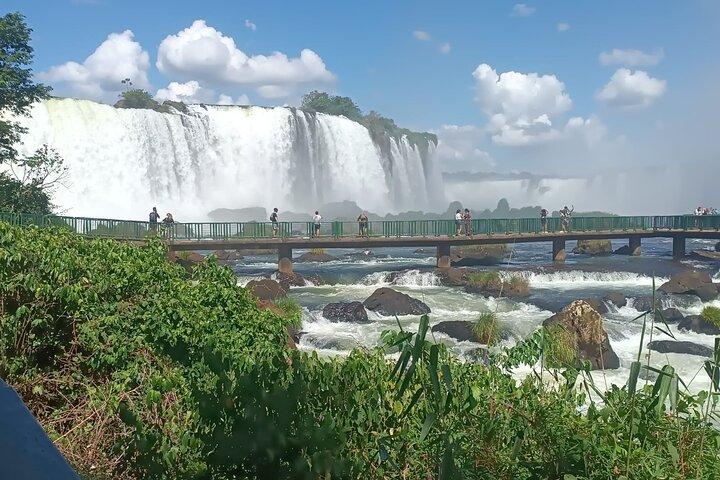 PRIVATE - Iguassu Falls Argentine side + boat option