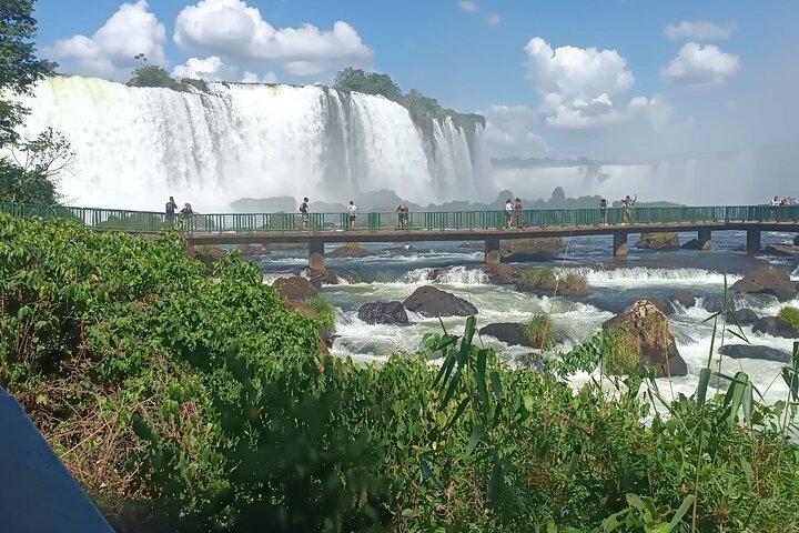 Private - iguazu Falls in 1 day Brazil + Argentina + boat option