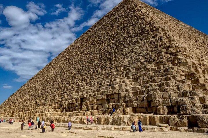 All inclusive Tour Giza Pyramids Memphis and Sakkara Pyramids