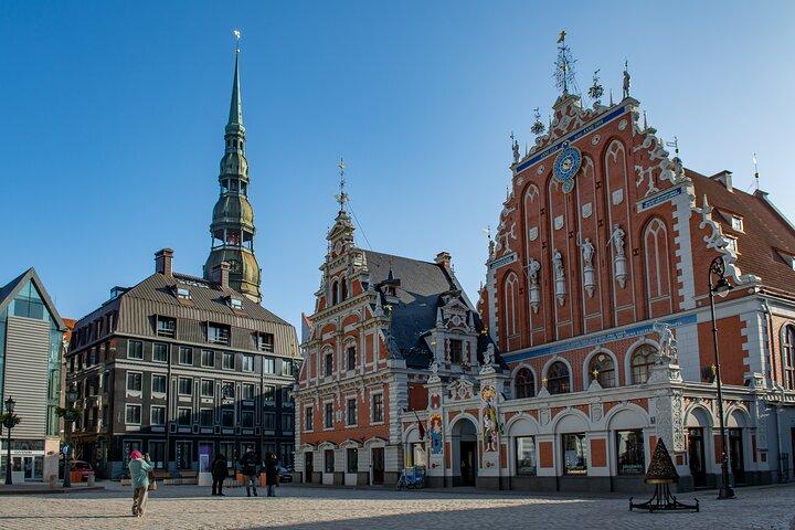 Riga Old Town Walking Tour in a Small Group