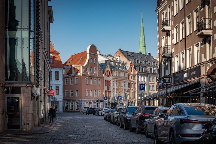Riga Old Town Walking Tour in a Small Group