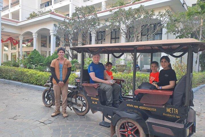 Full day Tuk Tuk Small Tour Of The Oldest Angkor Temples