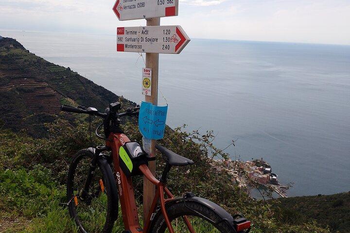 Exclusive E-Bike Tour to Cinque Terre from Monterosso